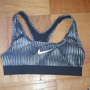 Girls nike bra